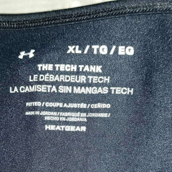 Men's Under Armour tank size XL Black EUC - Picture 2 of 2